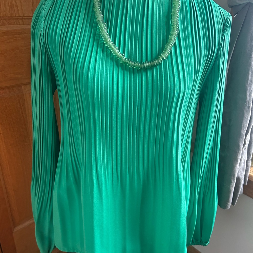 Maje GORGEOUS Green Pleated Blouse - Picture 4 of 5